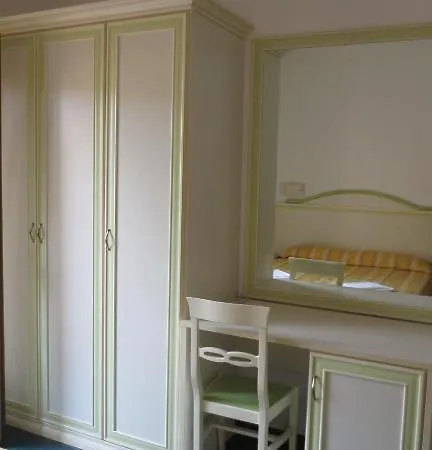 Due Torri Otel